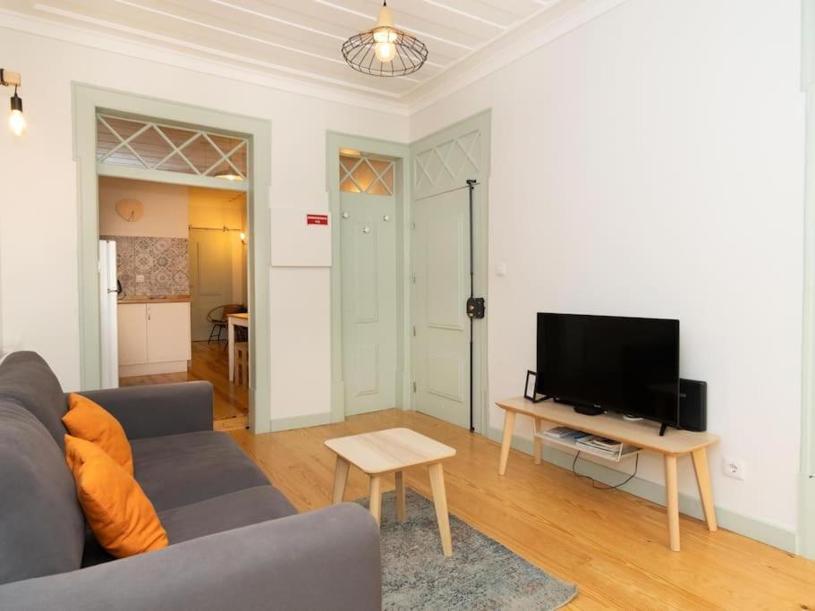 Madalena Cozy * Lisbon